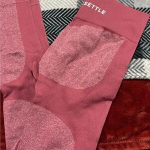 Pink neversettle Leggings